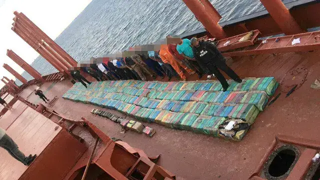 El alijo incautado en aguas de Ecuador en el mercante que se dirigía a Galicia. POLICÍA NACIONAL